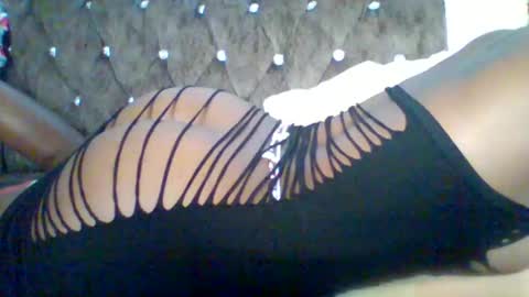 Snapshot of sweet_cherry007 chatting on October 7, 2:09 am sweet_cherry007 online show from October 7, 2:09 am