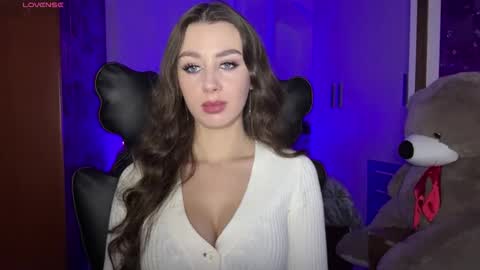 Sweet Cherry online show from December 4, 9:45 pm