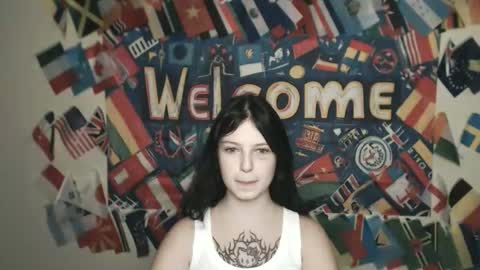 Snapshot of sweet_cherryg chatting on September 20, 12:06 pm Ivy online show from September 20, 12:06 pm