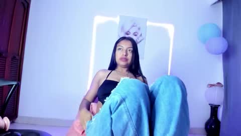 Canela online show from October 12, 1:32 pm