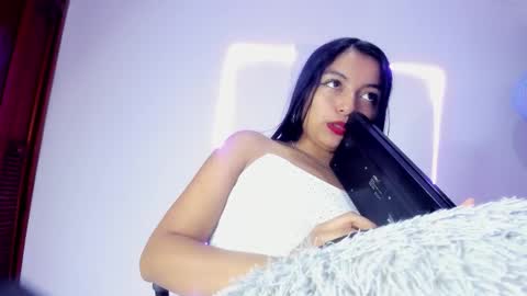 Canela online show from March 16, 2:10 pm