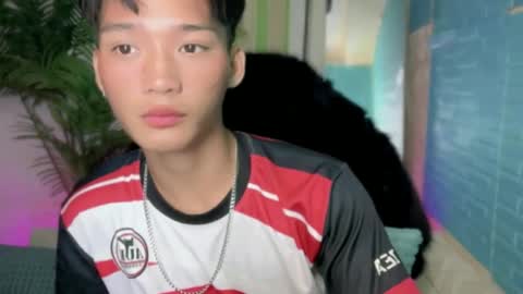 Snapshot of sweet_clarence69 chatting on May 28, 2:47 pm CLARENCE online show from May 28, 2:47 pm