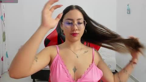 sweet_coral_ online show from January 13, 11:04 am