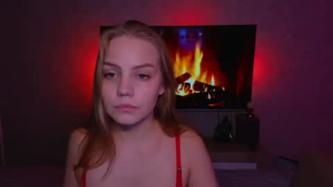 Snapshot of sweet_corner chatting on June 11, 7:12 pm Jodie online show from June 11, 7:12 pm