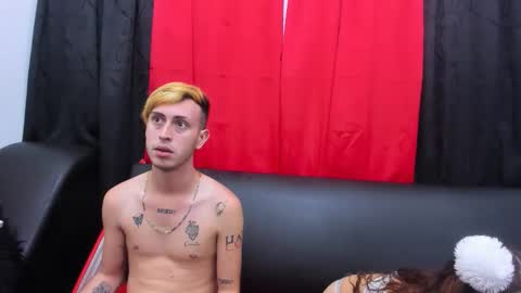 Snapshot of sweet_diamond__ chatting on March 21, 4:50 am sweet_diamond__ online show from March 21, 4:50 am