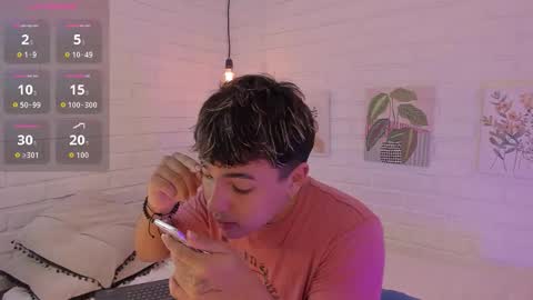 Snapshot of sweet_dust chatting on December 3, 11:30 am Sweet Dust online show from December 3, 11:30 am