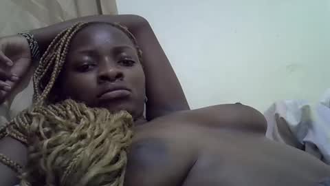 Snapshot of sweet_eldah chatting on September 14, 3:22 pm Sweet eldah online show from September 14, 3:22 pm