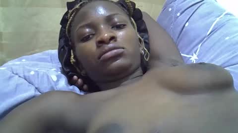 Snapshot of sweet_eldah chatting on September 16, 11:39 pm Sweet eldah online show from September 16, 11:39 pm