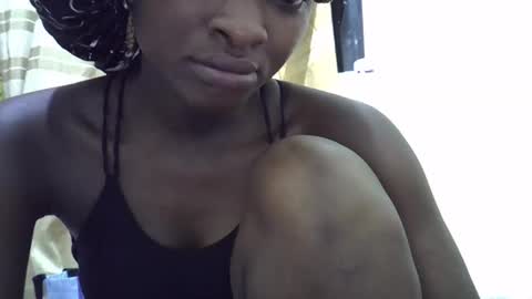 Snapshot of sweet_eldah chatting on September 22, 12:34 am Sweet eldah online show from September 22, 12:34 am