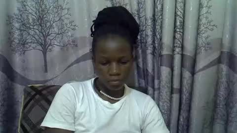 Snapshot of sweet_elisa001 chatting on May 5, 1:57 am Edah online show from May 5, 1:57 am