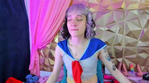 Snapshot of sweet_emmili chatting on February 11, 12:05 pm emmili online show from February 11, 12:05 pm