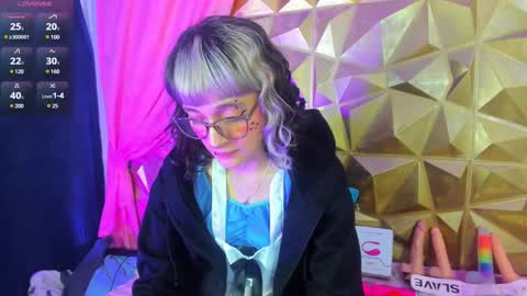 Snapshot of sweet_emmili chatting on March 11, 3:23 pm emmili online show from March 11, 3:23 pm