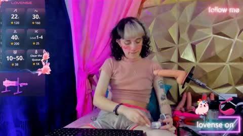 Snapshot of sweet_emmili chatting on September 26, 12:20 pm emmili online show from September 26, 12:20 pm