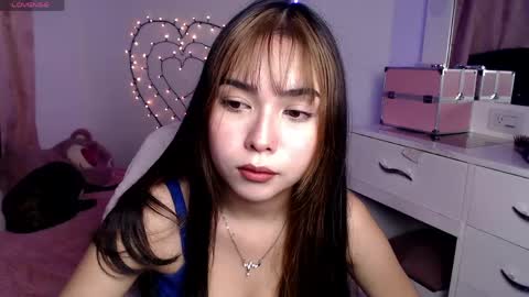 Hannah online show from May 6, 2:29 am