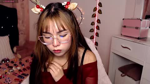 Hannah online show from June 15, 2:36 am