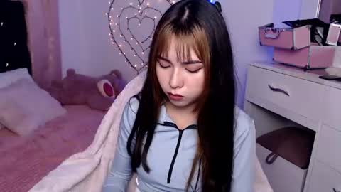 Hannah online show from July 7, 3:09 am