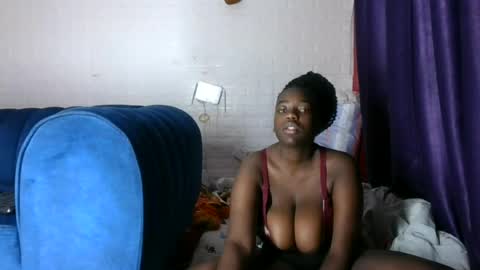 sweet_hennessey online show from June 28, 11:49 am