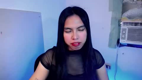 sweet_kyline69 online show from November 2, 8:17 am