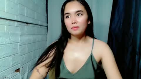 Snapshot of sweet_laika chatting on May 3, 2:50 am LAIKA online show from May 3, 2:50 am