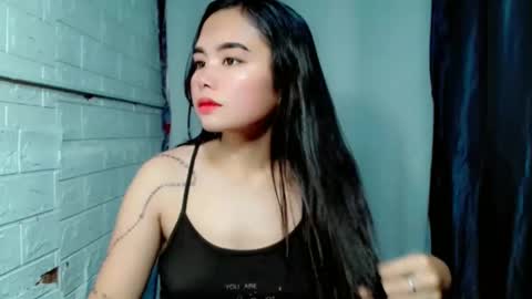 Snapshot of sweet_laika chatting on May 6, 3:24 am LAIKA online show from May 6, 3:24 am