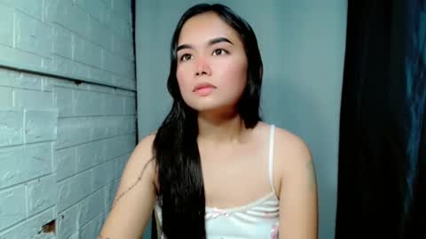 Snapshot of sweet_laika chatting on May 10, 2:39 am LAIKA online show from May 10, 2:39 am