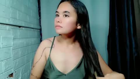 Snapshot of sweet_laika chatting on May 11, 2:17 am LAIKA online show from May 11, 2:17 am