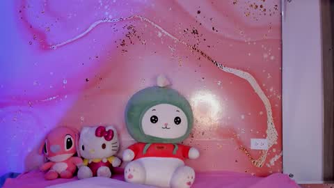 Snapshot of sweet_lemariee_ chatting on October 12, 8:24 am Lemarie online show from October 12, 8:24 am