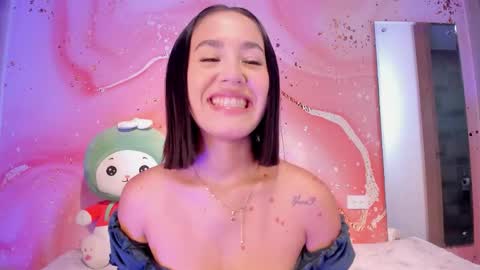 Snapshot of sweet_lemariee_ chatting on October 26, 1:28 pm Lemarie online show from October 26, 1:28 pm