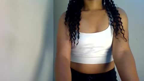 Snapshot of sweet_likey chatting on June 11, 4:16 pm sweet likey online show from June 11, 4:16 pm