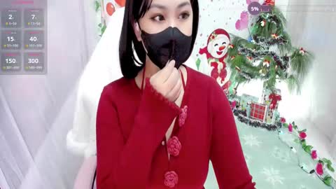 Lily online show from December 3, 9:24 pm