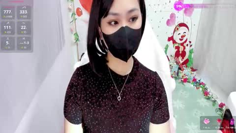 Lily online show from December 18, 9:32 pm