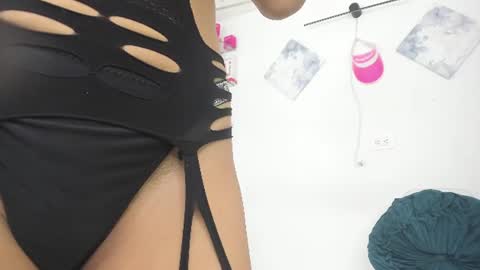 sweet_litle online show from July 3, 4:19 am
