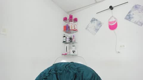 sweet_litle online show from July 4, 5:35 am