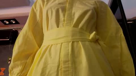 Snapshot of sweet_lynx chatting on April 29, 4:33 pm Lana online show from April 29, 4:33 pm