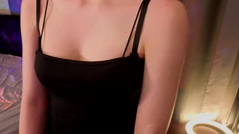 Snapshot of sweet_lynx chatting on May 5, 5:21 pm Lana online show from May 5, 5:21 pm
