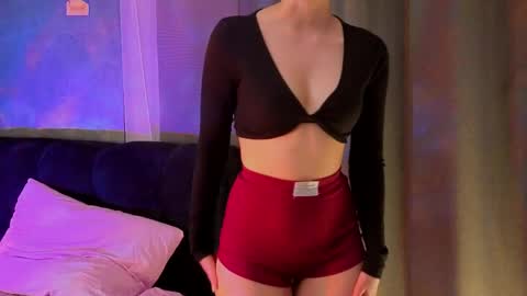 Snapshot of sweet_lynx chatting on May 8, 5:40 pm Lana online show from May 8, 5:40 pm