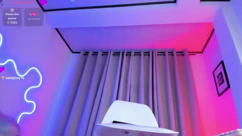 Snapshot of sweet_mackensy chatting on December 16, 2:49 am Miss Mackensy online show from December 16, 2:49 am