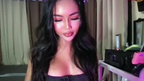 Snapshot of sweet_maleia69 chatting on July 16, 6:19 am Maleia online show from July 16, 6:19 am