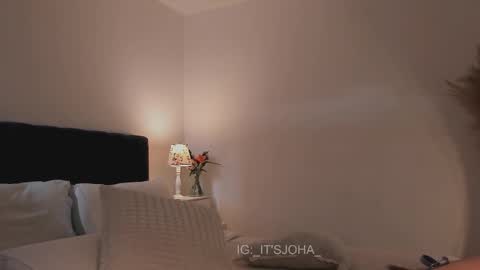 Mor online show from March 1, 9:50 pm