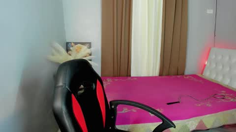 sweet_marie21 online show from April 2, 11:41 am