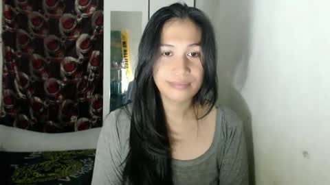 Marie online show from April 10, 2:11 pm