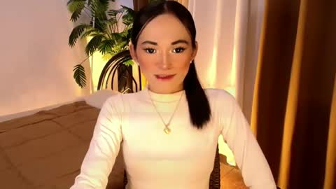 Snapshot of sweet_marry143 chatting on May 24, 11:10 pm marry online show from May 24, 11:10 pm