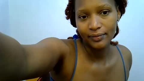 Snapshot of sweet_melod chatting on July 16, 11:55 pm Linda online show from July 16, 11:55 pm