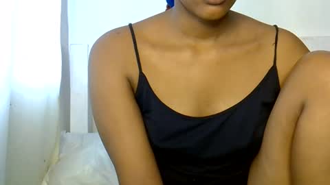Snapshot of sweet_melod chatting on July 29, 5:16 am Linda online show from July 29, 5:16 am