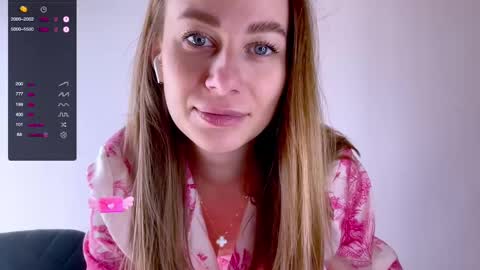 Snapshot of sweet_mia_91 chatting on March 9, 10:30 am Mia online show from March 9, 10:30 am