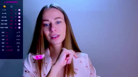 Snapshot of sweet_mia_91 chatting on September 27, 10:42 am Mia online show from September 27, 10:42 am