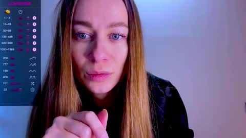 Snapshot of sweet_mia_91 chatting on November 1, 11:56 am Mia online show from November 1, 11:56 am