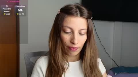 sweet_moon_v_ online show from June 17, 3:20 am