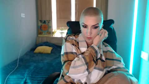 sweet_n_strong online show from April 27, 5:16 am