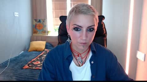 Snapshot of sweet_n_strong chatting on June 7, 10:52 am sweet_n_strong online show from June 7, 10:52 am